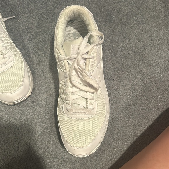 Nike Air Max 90s - Picture 6 of 8